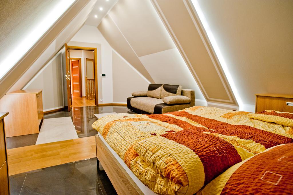 Apartamenty Toporowa Cyrhla Zakopane Zimmer foto
